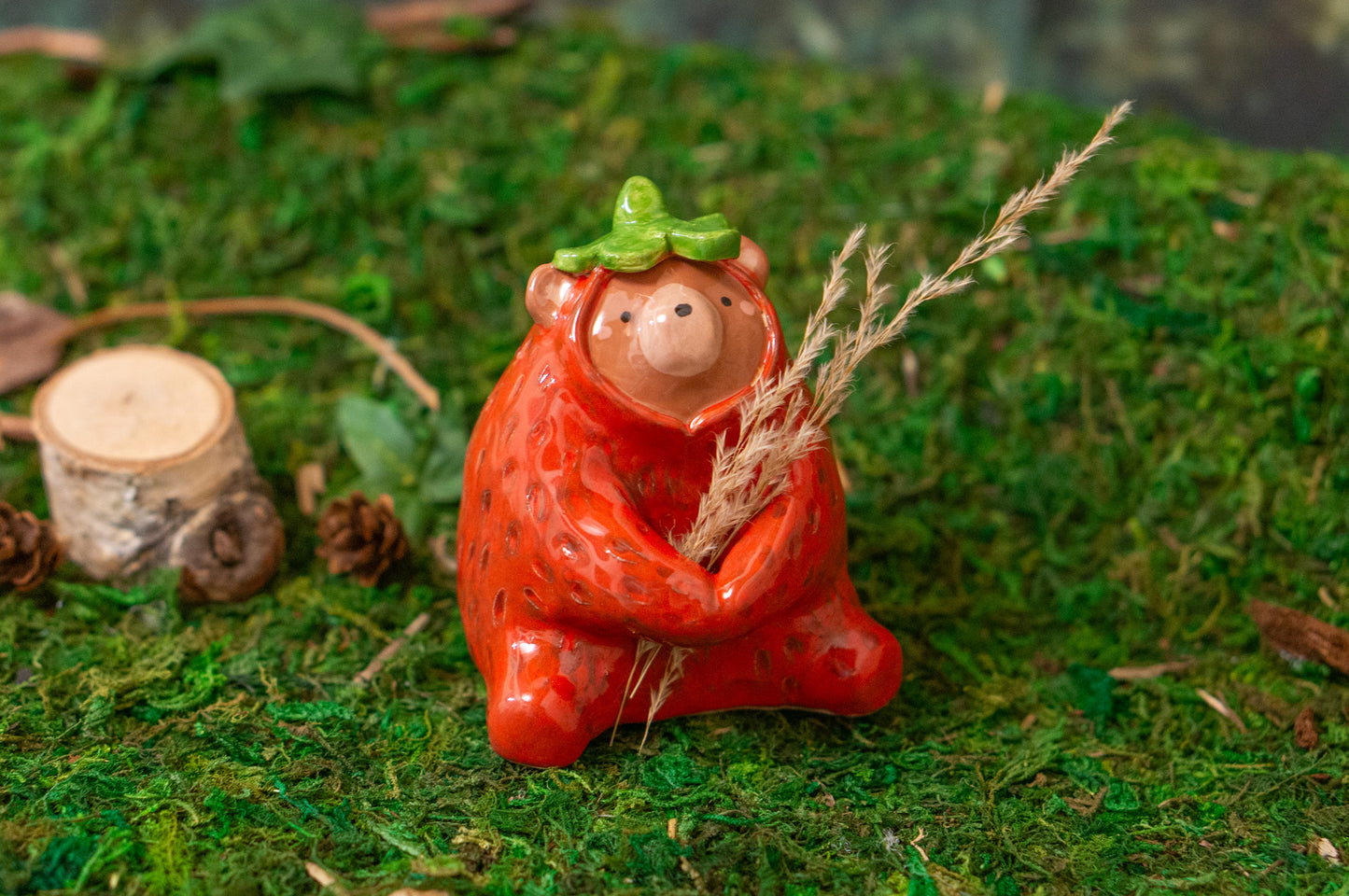 Straw-bear-y Forest Friend