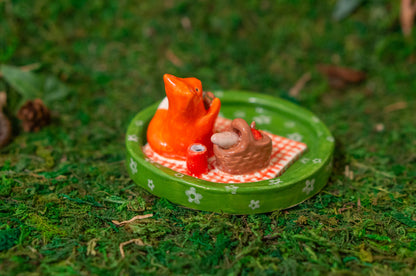 Fox Picnic Dish