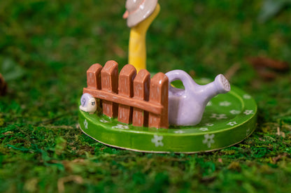 Gardening Snake Dish