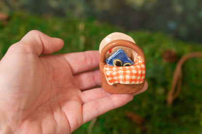 Tiny Picnic Basket (B)